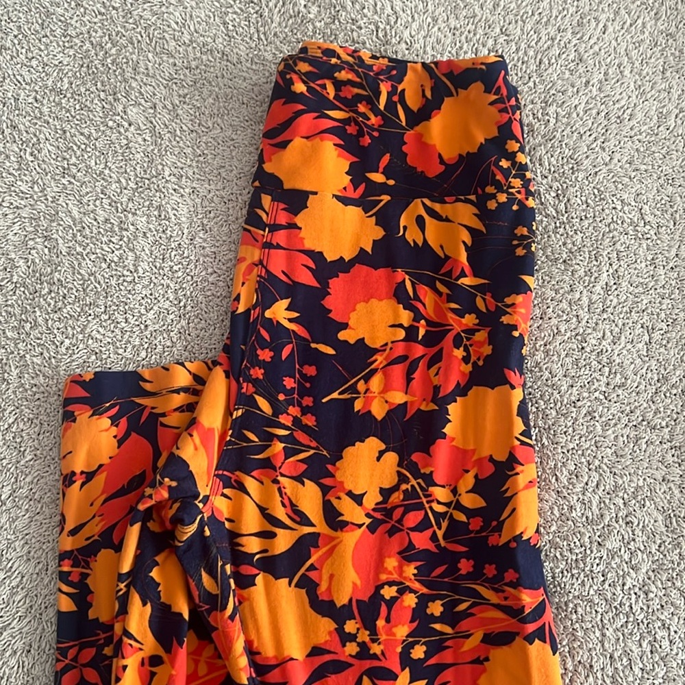 LulaRoe Fall leggings